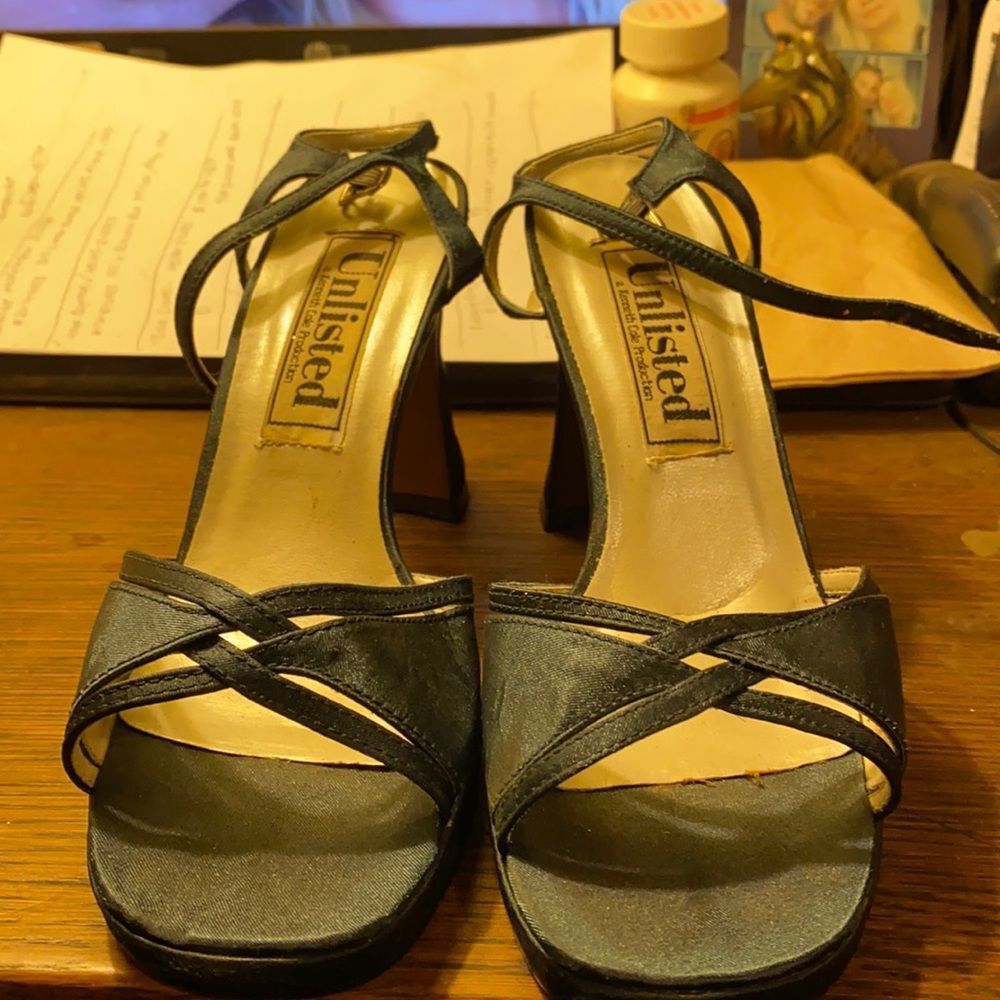 Kenneth Cole platform dress shoes sz. 7.5